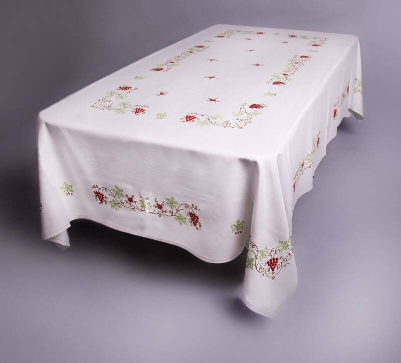 Featured image of post Dibujos Para Bordar Manteles Un mantel bordado a mano es la manera de cubrir la mesa en los grandes acontecimientos los manteles bordados son la manera obligada de cubrir la mesa en los grandes acontecimientos