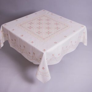 Mantel "Escoin". Mantelerías bordadas de Lagartera