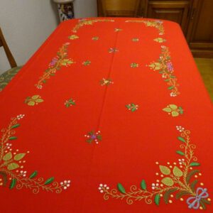 Mantel de Navidad piñas y campanas
