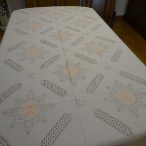 Mantel de soles y barras. Labores de Lagartera