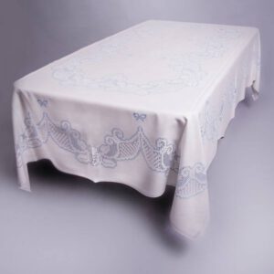 Mantel deshilado de los "Lazos". Bordados de Lagartera